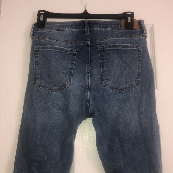 Aeropostale - Picture 2 of 3